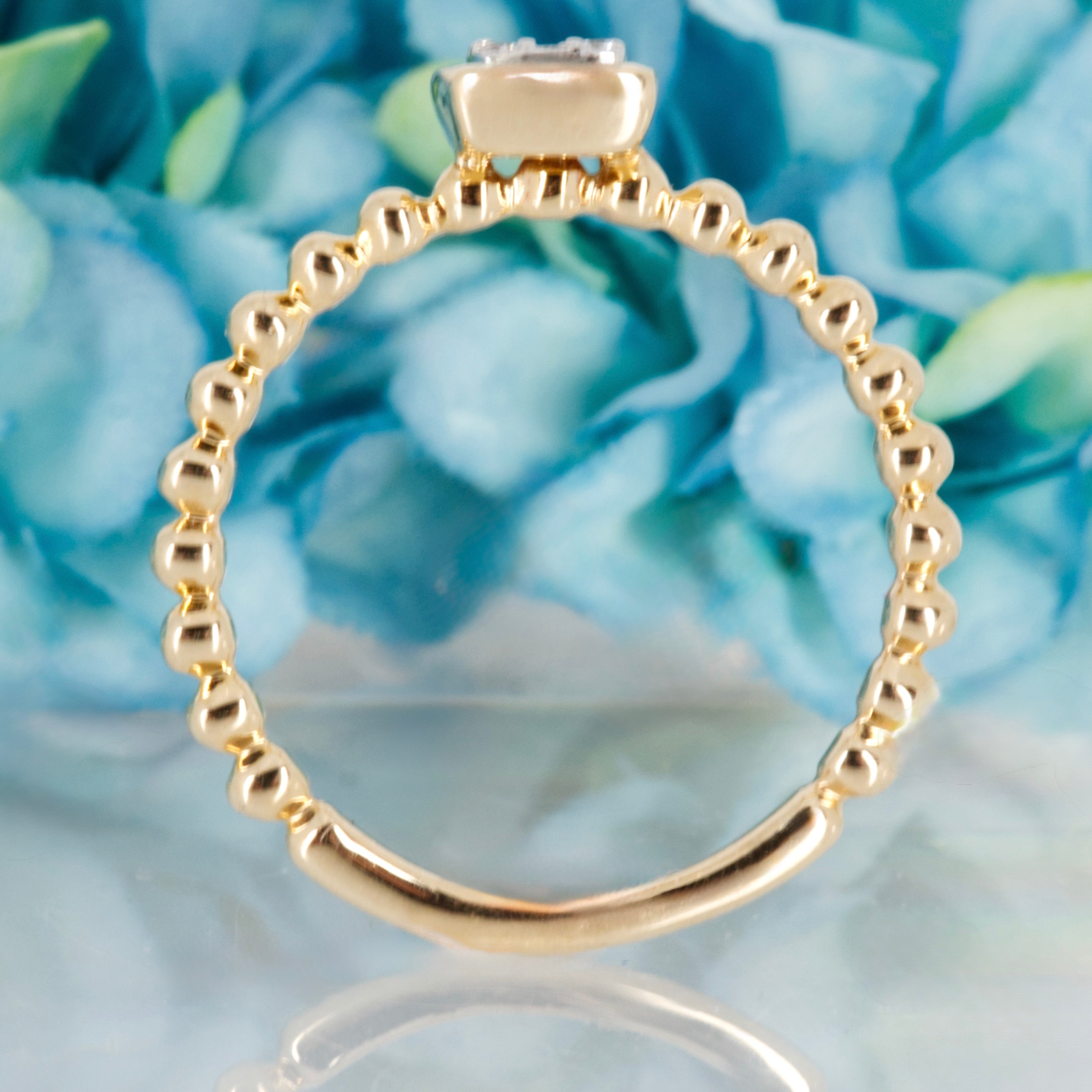 9ct Yellow Gold 0.10ct Round Brilliant Cut Diamond Cushion Shaped Cluster Ring