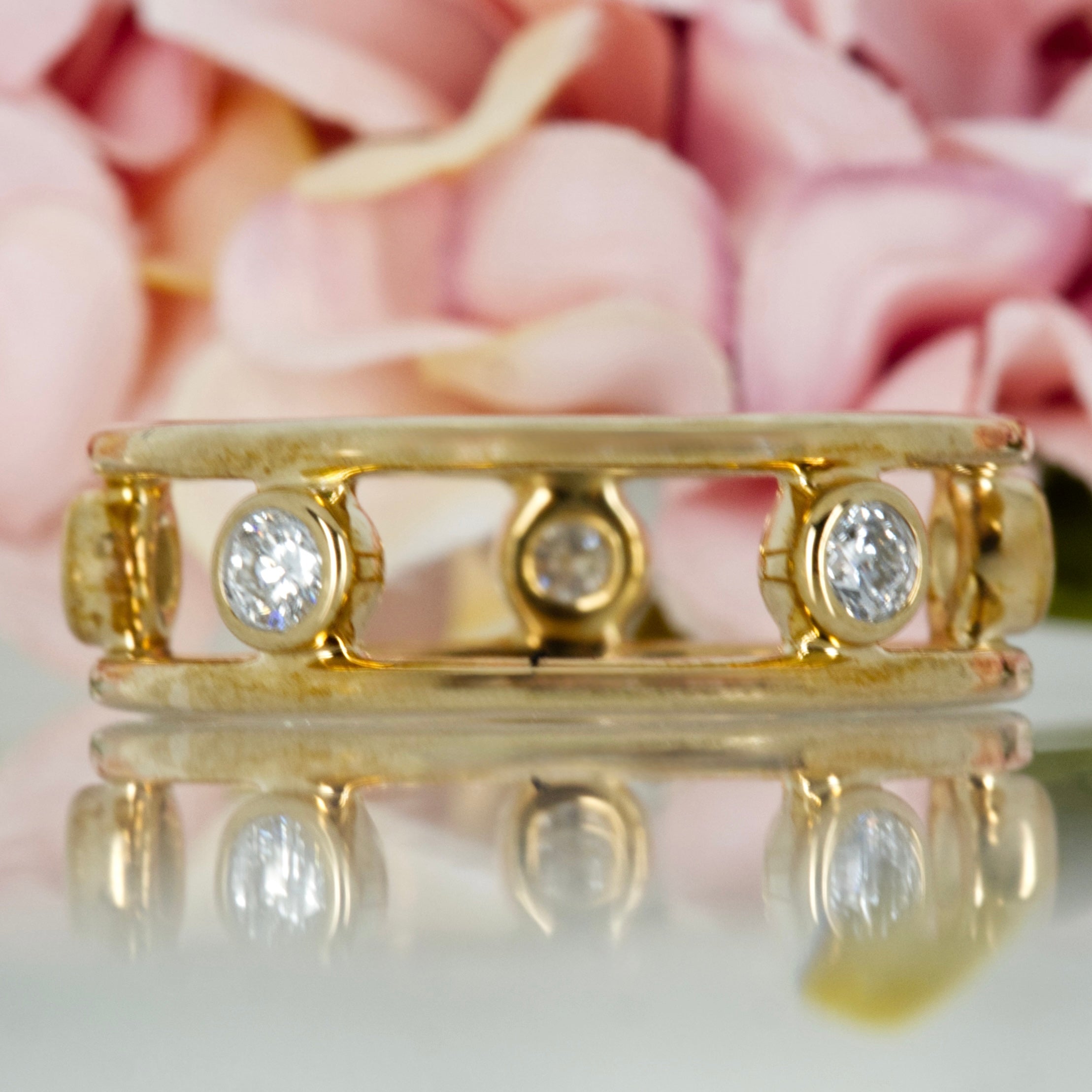 9ct Yellow Gold 0.25ct 5-Round Brilliant Cut Diamond Openwork Ring