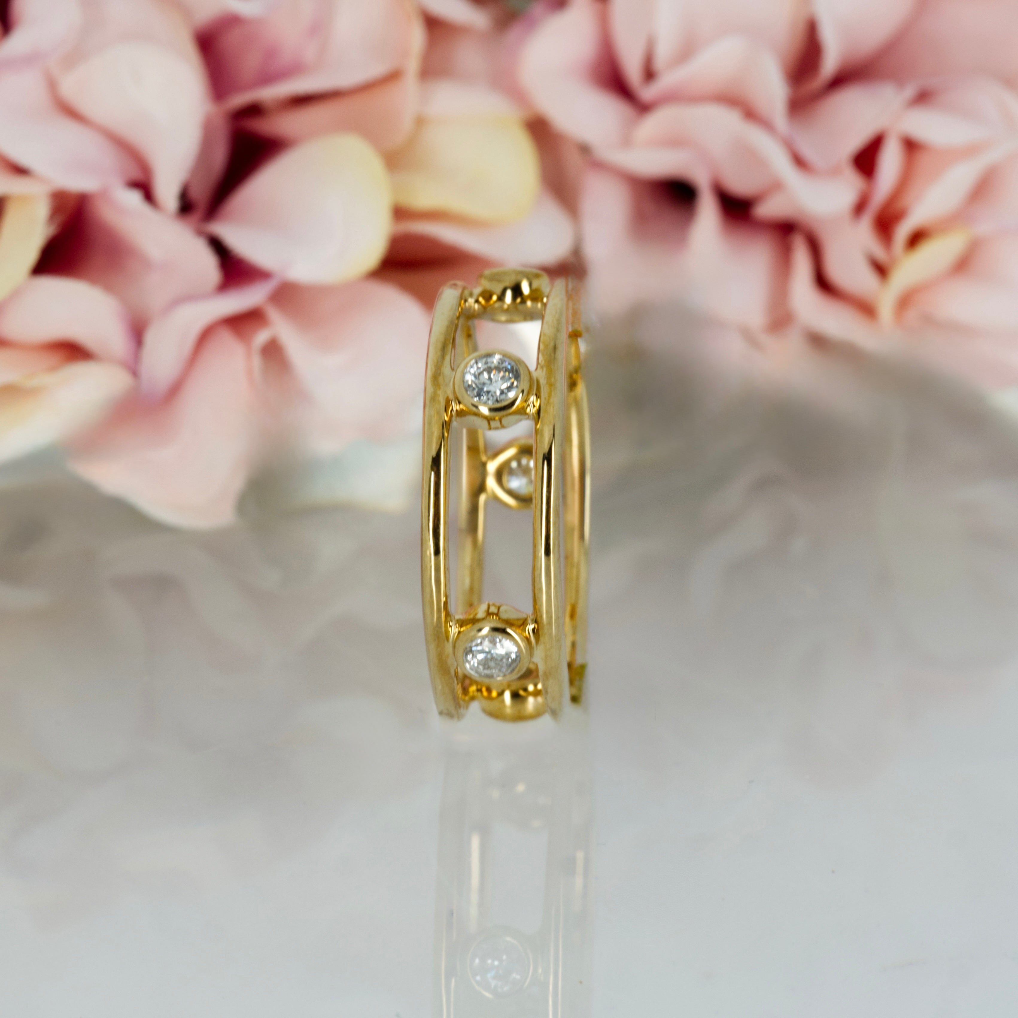 9ct Yellow Gold 0.25ct 5-Round Brilliant Cut Diamond Openwork Ring