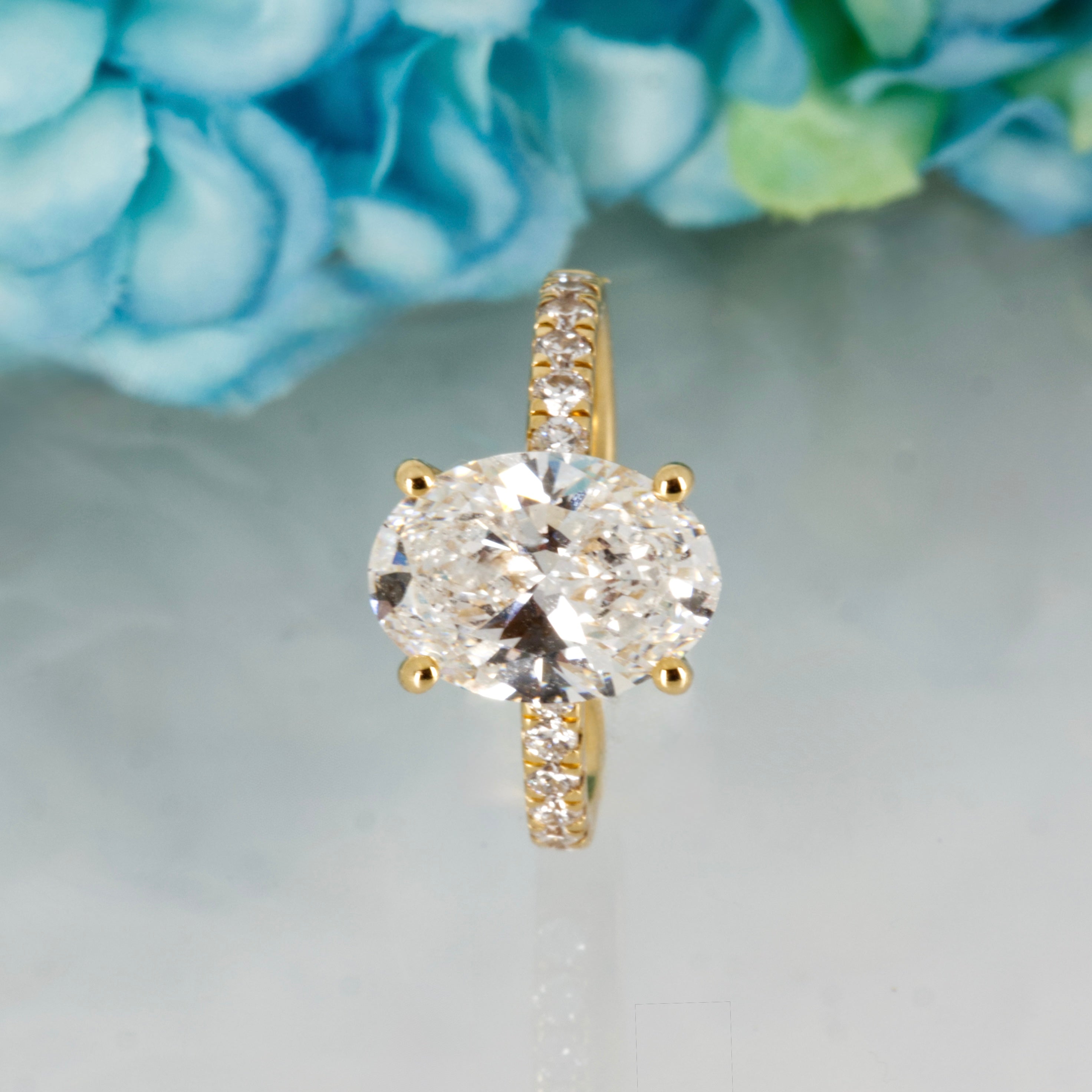 18ct Yellow Gold 3.01ct Oval Cut Lab Grown Diamond Solitaire Ring