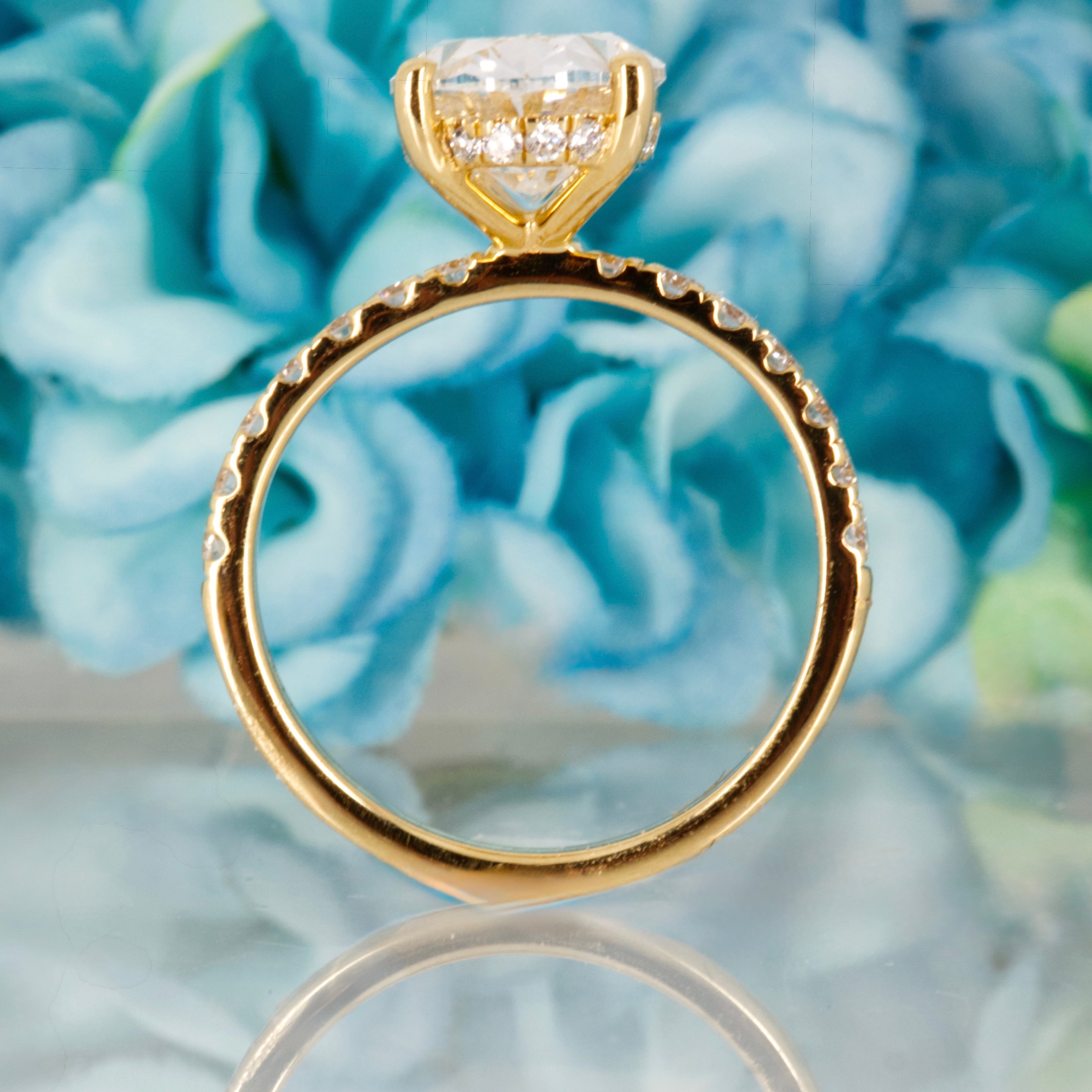18ct Yellow Gold 3.01ct Oval Cut Lab Grown Diamond Solitaire Ring