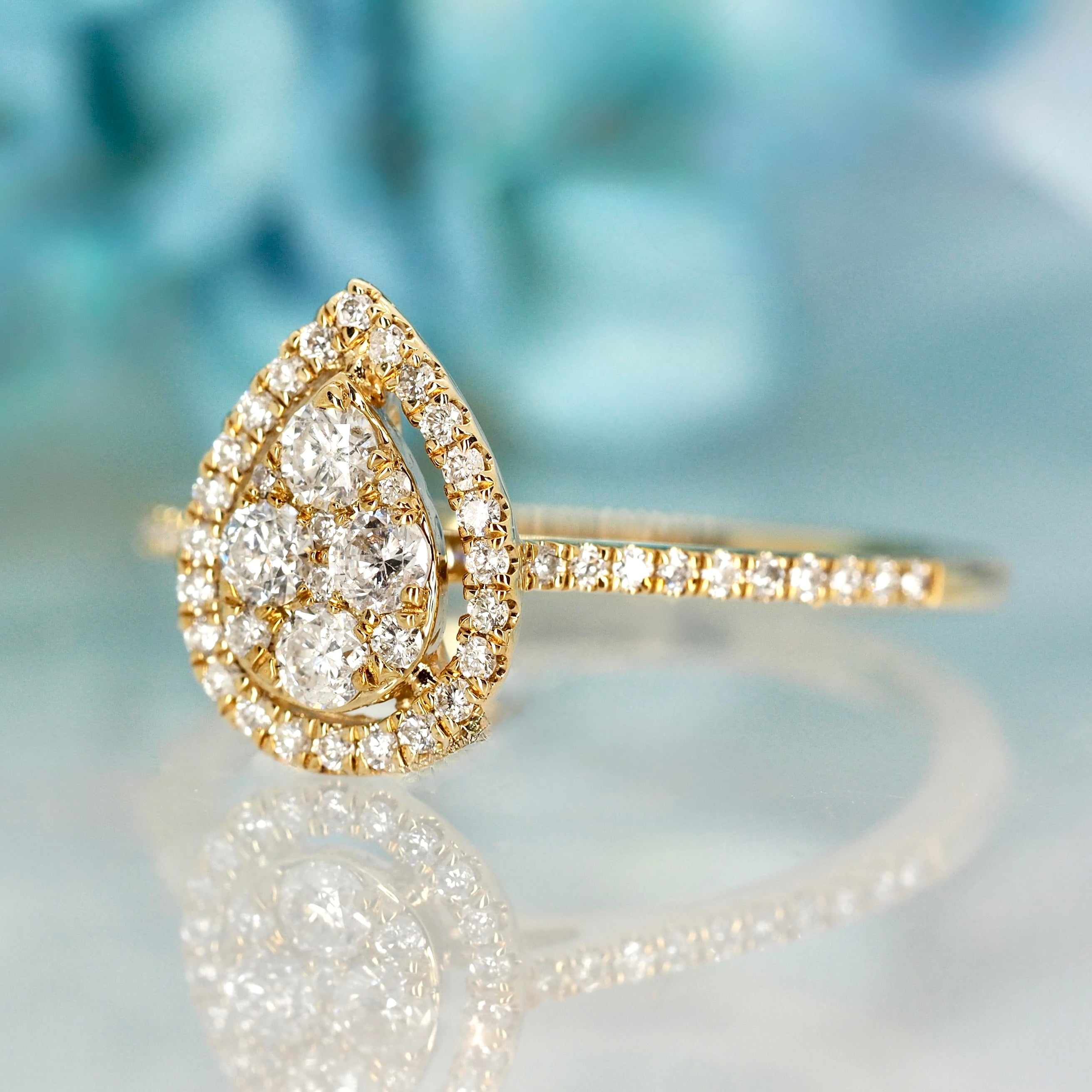 9ct Yellow Gold 0.45ct Round Brilliant Cut Diamond Pear Shaped Halo Cluster Ring