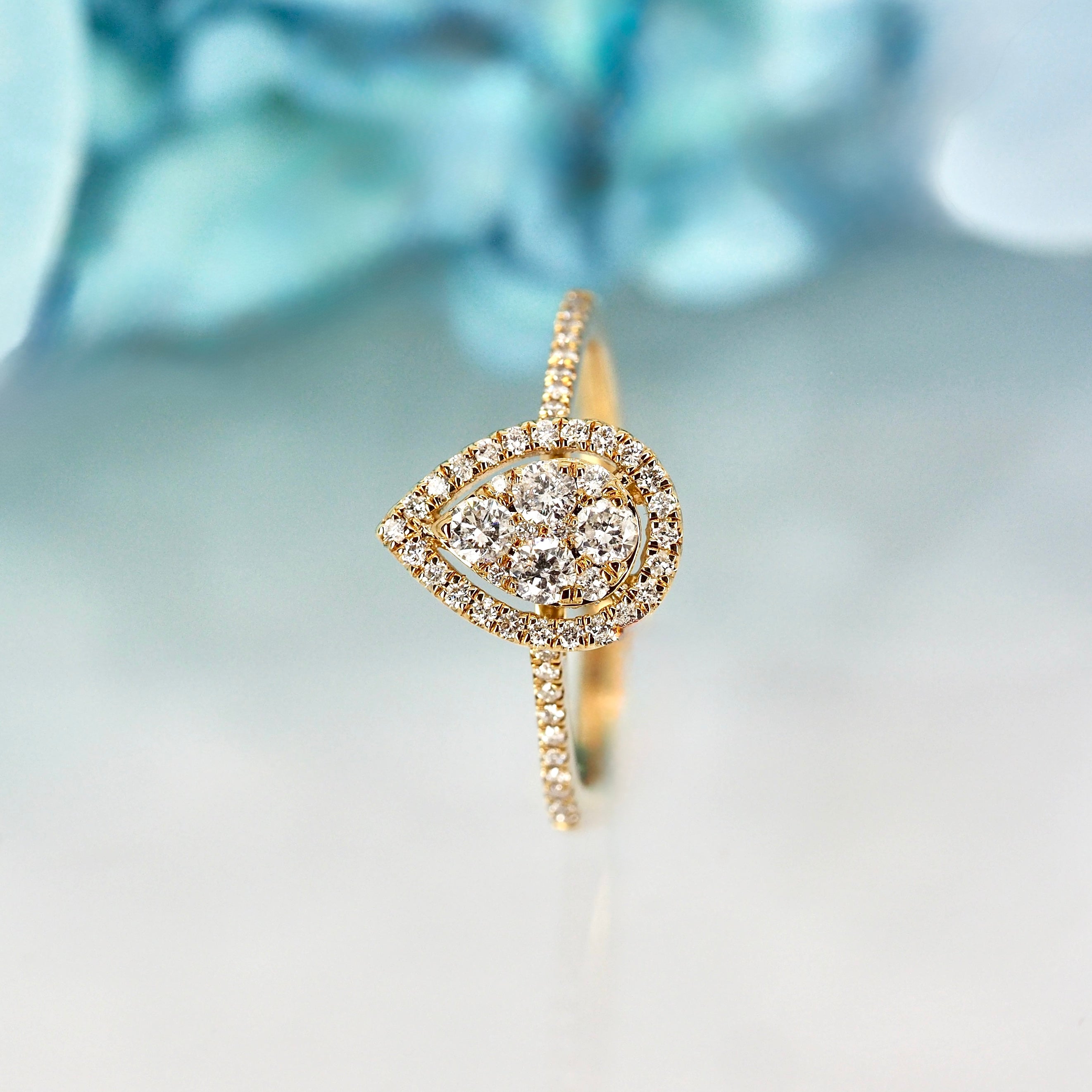 9ct Yellow Gold 0.45ct Round Brilliant Cut Diamond Pear Shaped Halo Cluster Ring