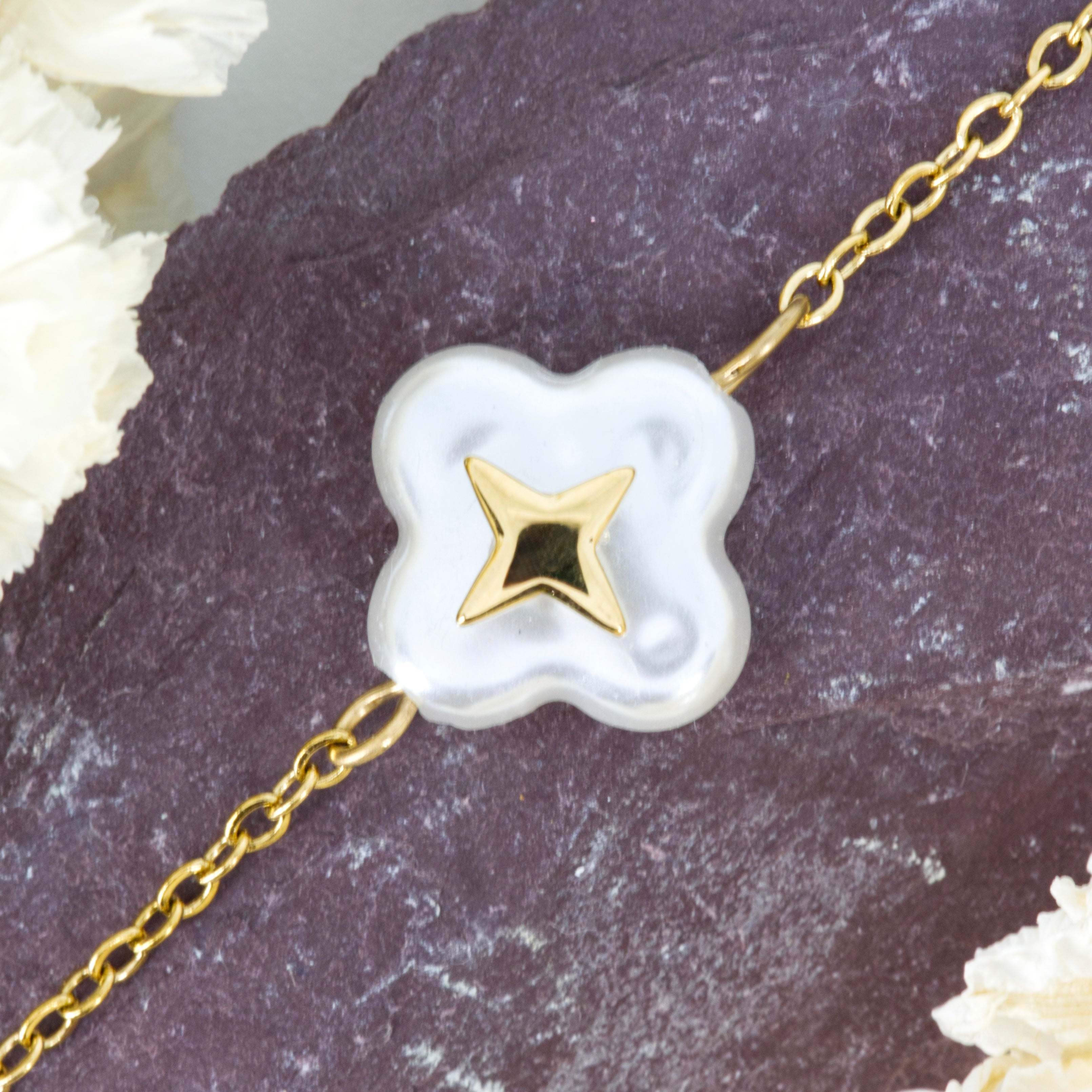 Gold Plated Mother-Of-Pearl Four Leaf Clover Bracelet