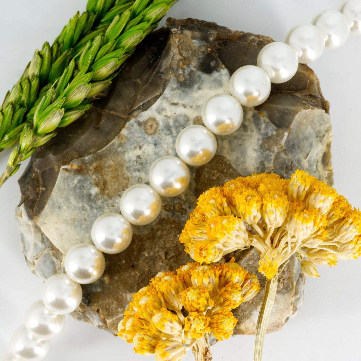 Gold Plated Mother-Of-Pearl Beaded Bracelet with Bee Charm