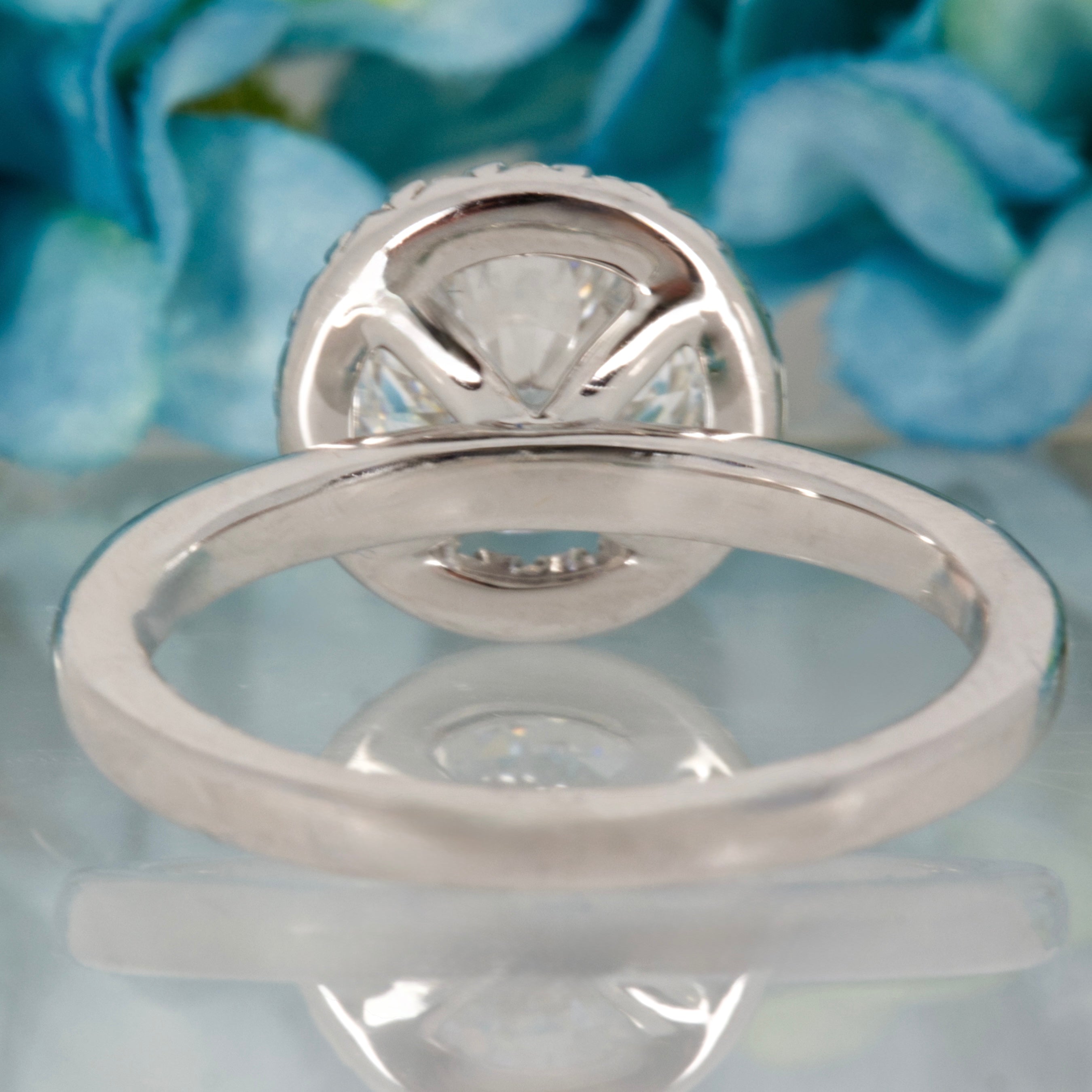 18ct White Gold 1.98ct Round Brilliant Cut Lab Grown Diamond Halo Cluster Ring