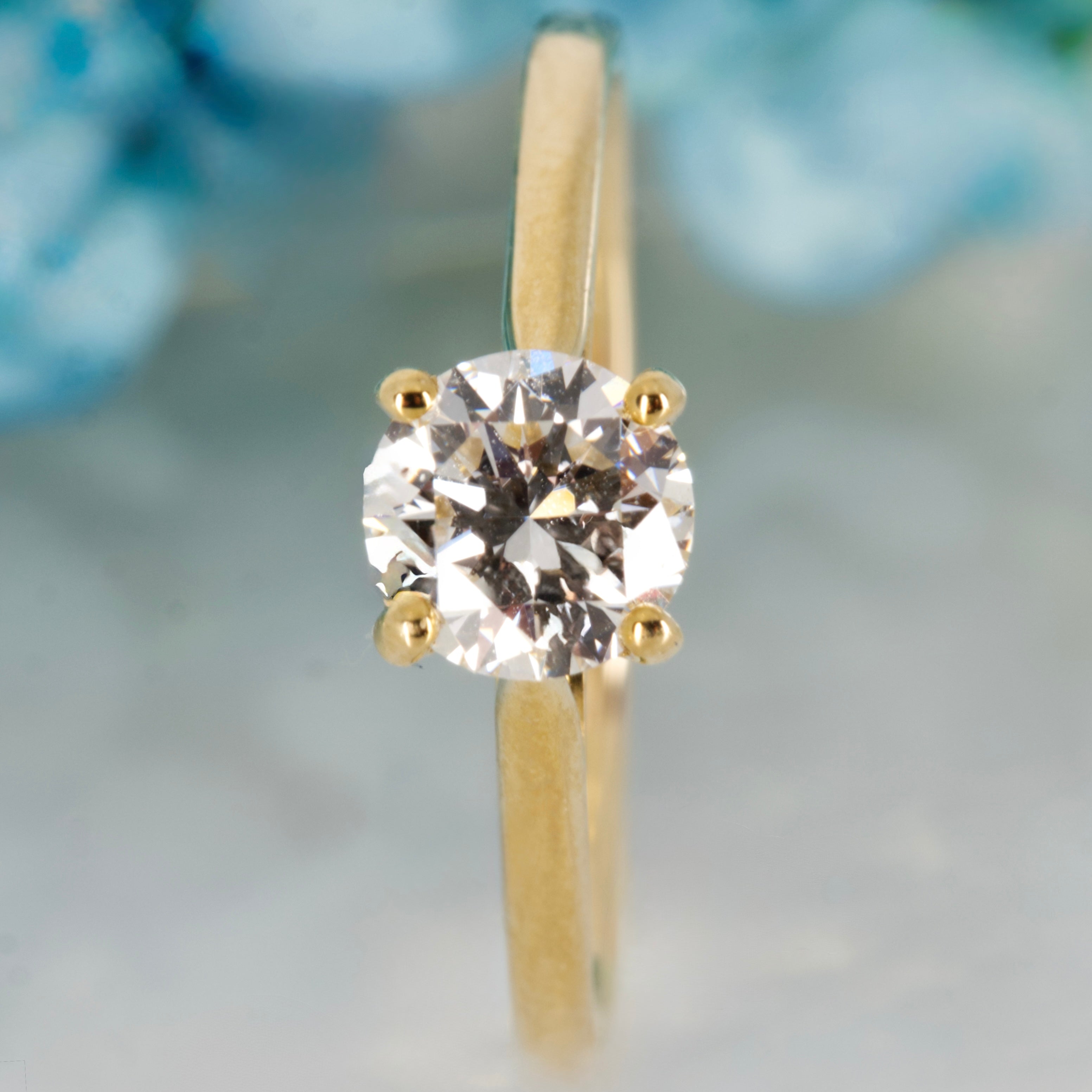 9ct Yellow Gold 1.00ct Round Brilliant Cut Lab Grown Diamond Solitaire Ring