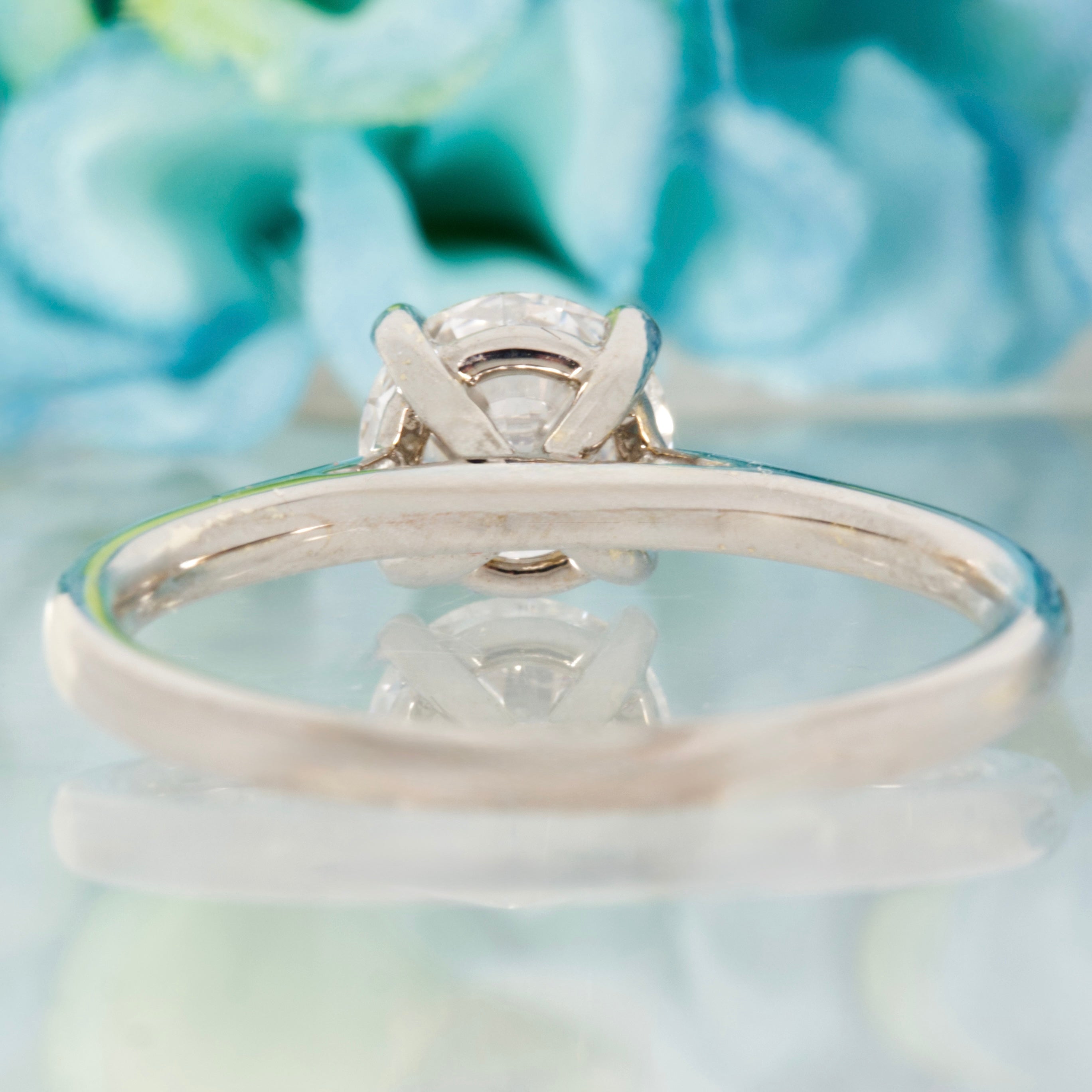 9ct White Gold 1.01ct Round Brilliant Cut Lab Grown Diamond Solitaire Ring