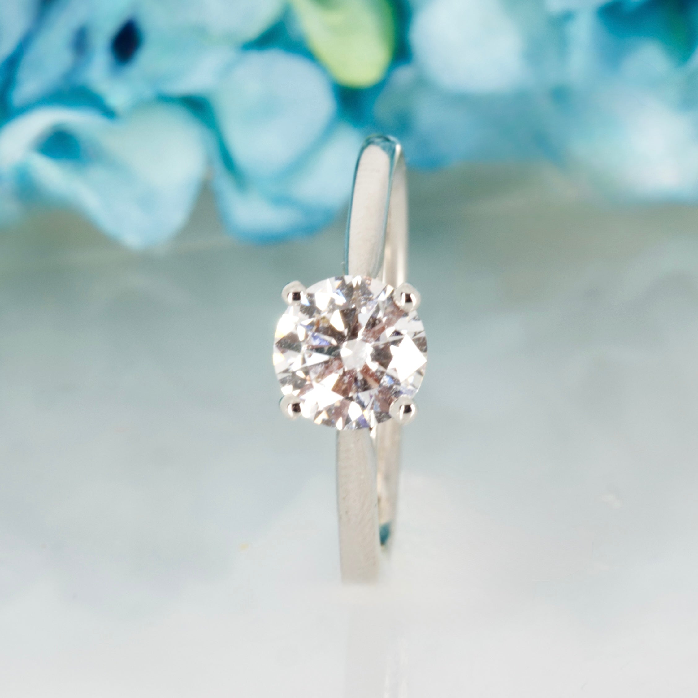 9ct White Gold 1.01ct Round Brilliant Cut Lab Grown Diamond Solitaire Ring