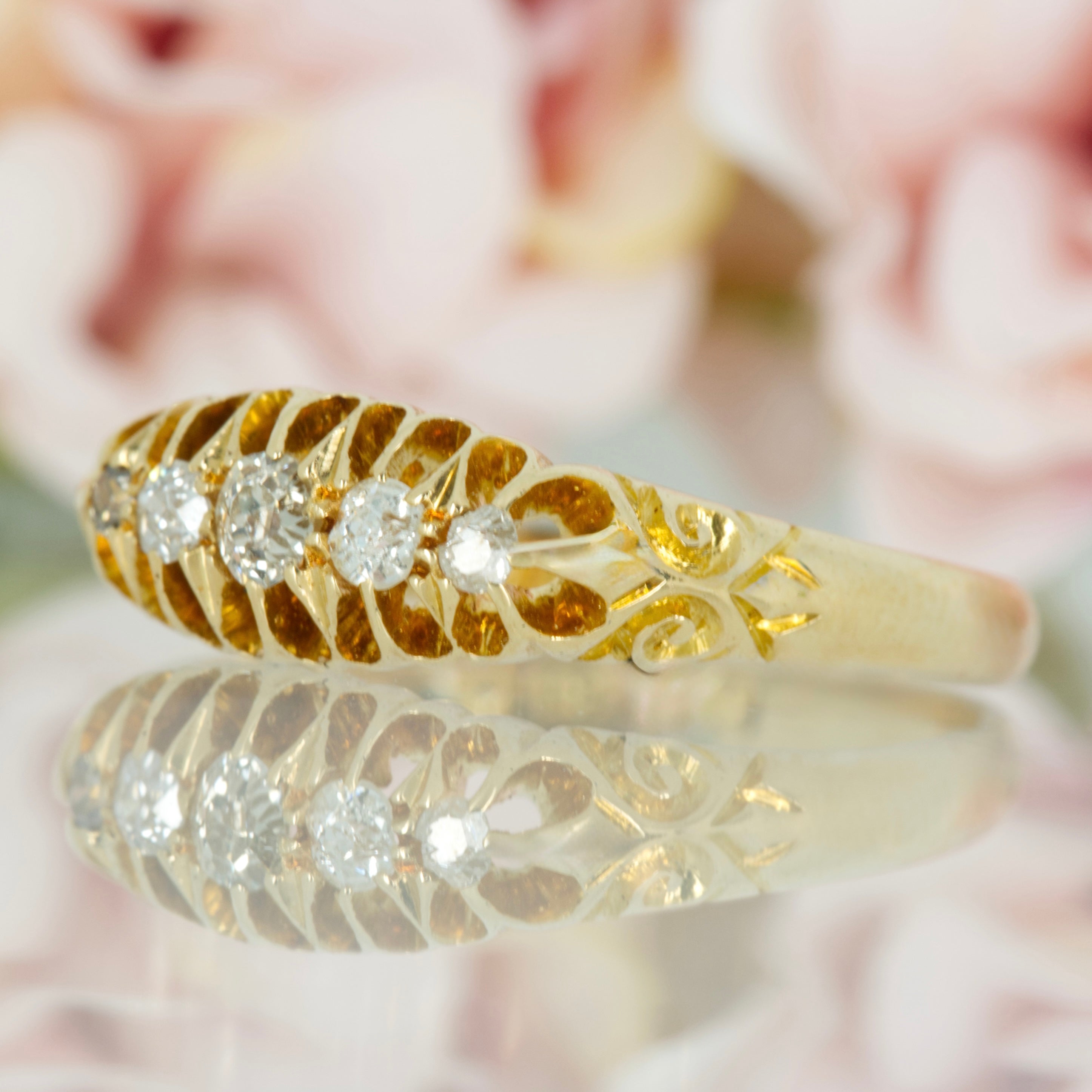 Antique 18ct Yellow Gold Round Cut Diamond Five Stone Ring, hallmarked Birmingham 1908
