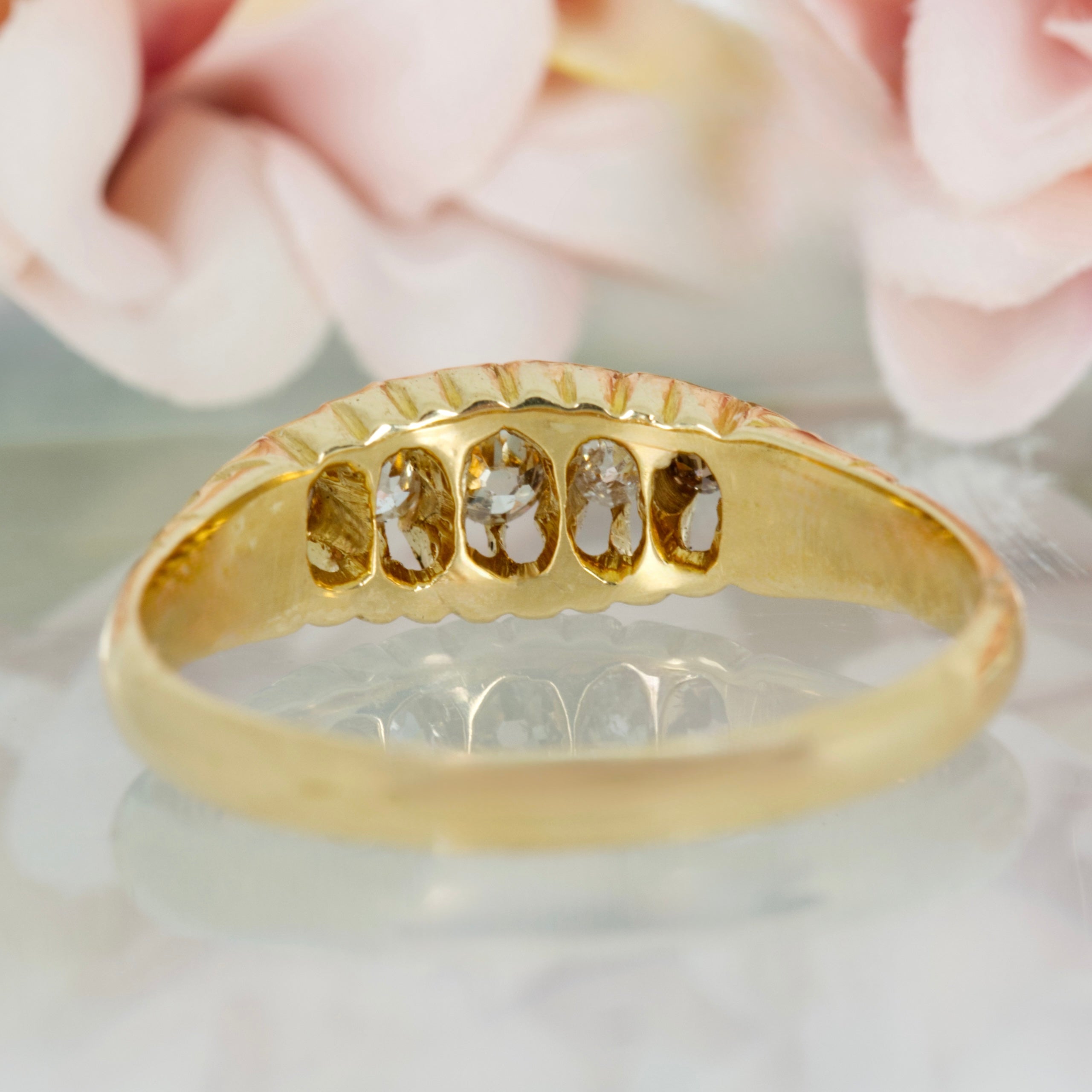Antique 18ct Yellow Gold Round Cut Diamond Five Stone Ring, hallmarked Birmingham 1908