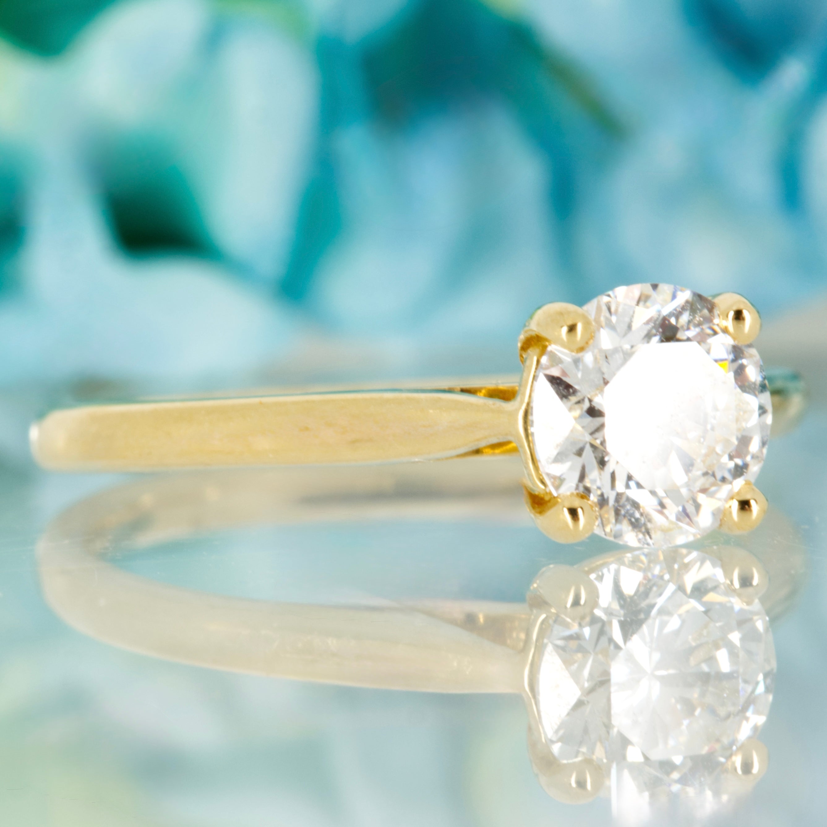 18ct Yellow Gold 1.02ct Round Brilliant Cut Lab Grown Diamond Solitaire Ring
