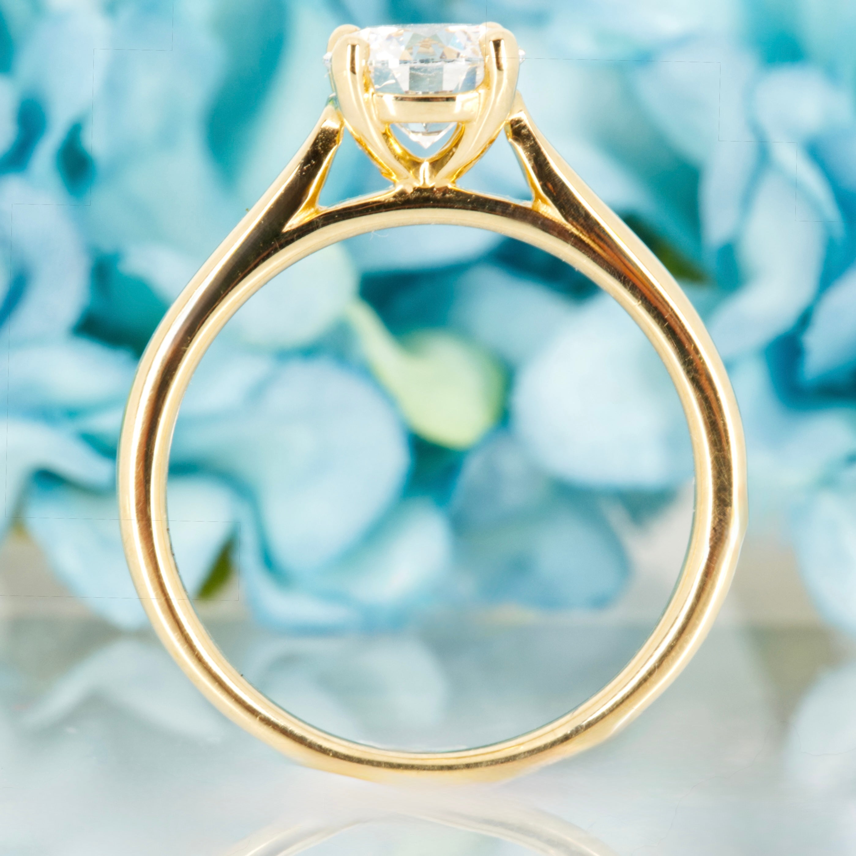18ct Yellow Gold 1.02ct Round Brilliant Cut Lab Grown Diamond Solitaire Ring